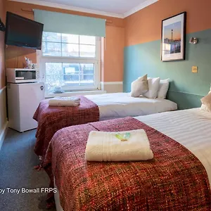 Pass The Keys 14 Twin The Blessed Elizabeth Boutique Apartment