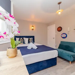 Flash Sale Super I Next To Seafront I King Size Bed I Ms19 Apartment